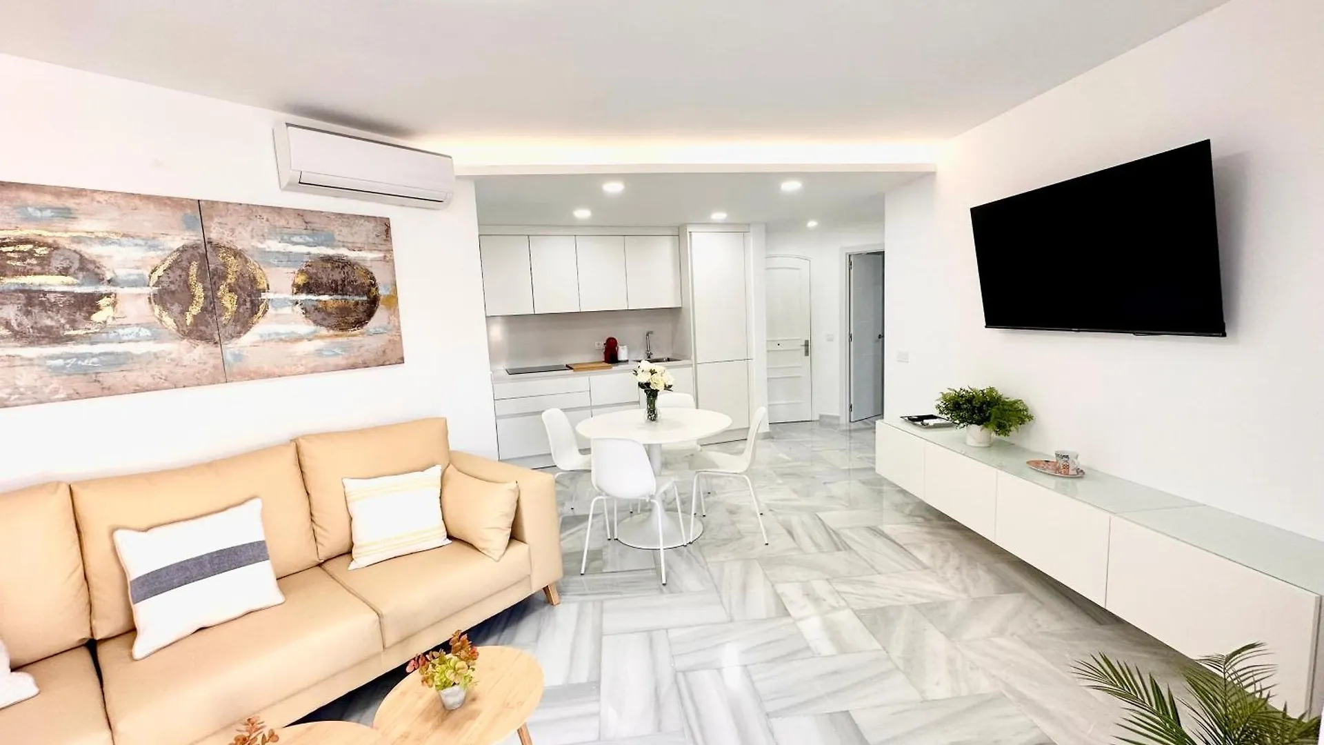 Apartamento, Paradise Sun Beach In Marina Benalmádena Apartman